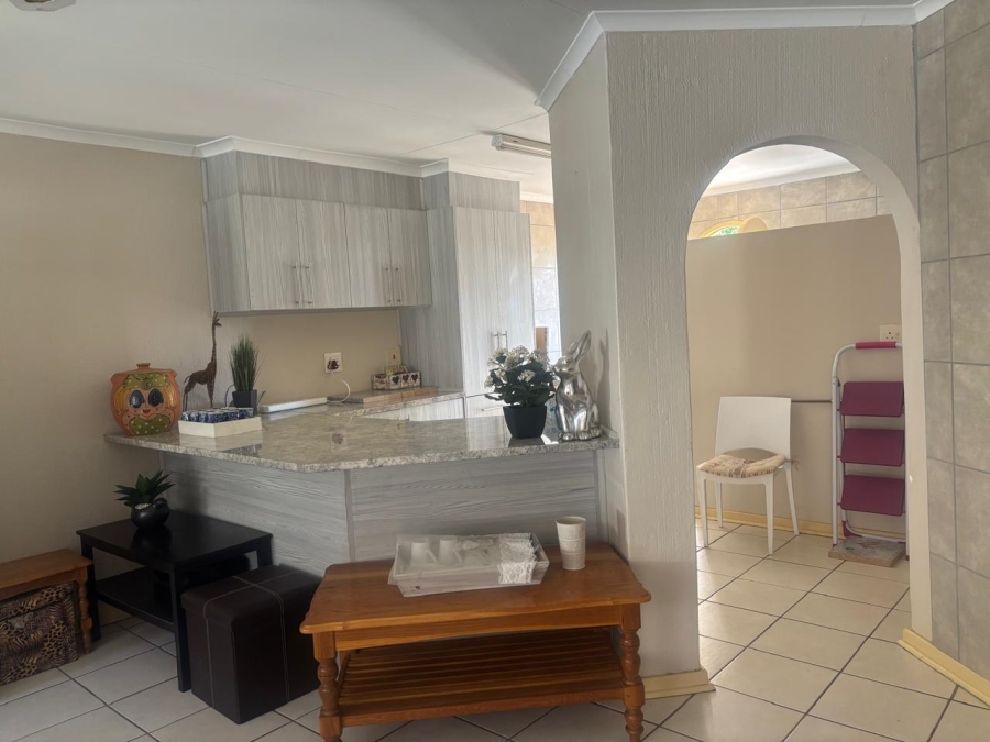 2 Bedroom Property for Sale in Heuwelsig Free State